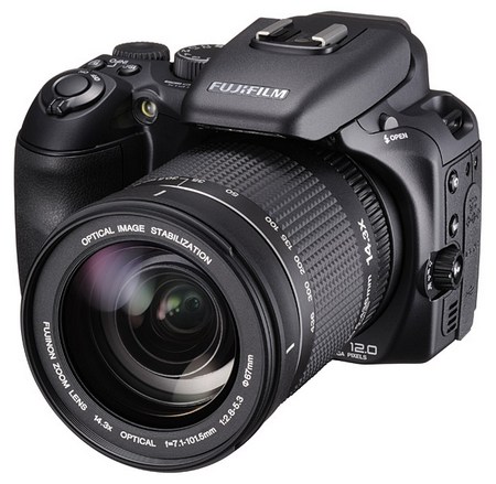 FujiFilm s200exr