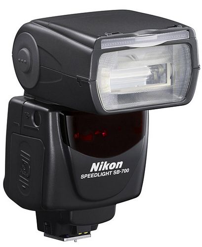 Фотовспышка Nikon SB-700
