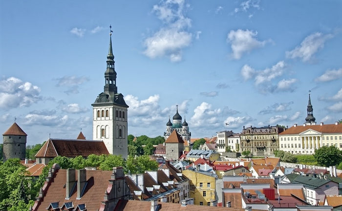Бьют часы на старой башне или выходные в Таллине