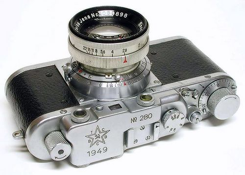 Армейский фотоаппарат «ВТСВС» (ист. fotolyap.ru)