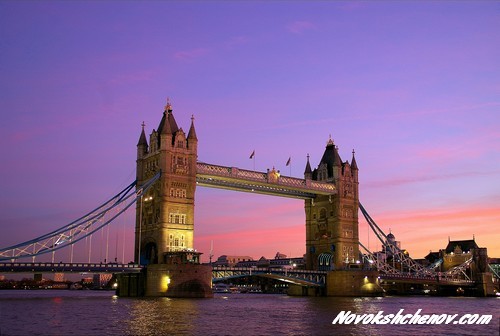 london_bridge_night_hf