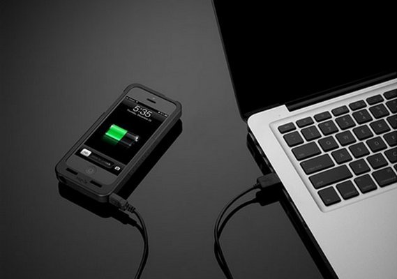 PocketPlug-Charging-Case-for-Apple-iPhone-5-4