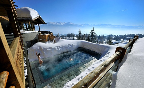 Lecrans Отель & SPA с уникальным горячим бассейном, Швейцария. Lecrans Отель & SPA с уникальным горячим бассейном, Швейцария.