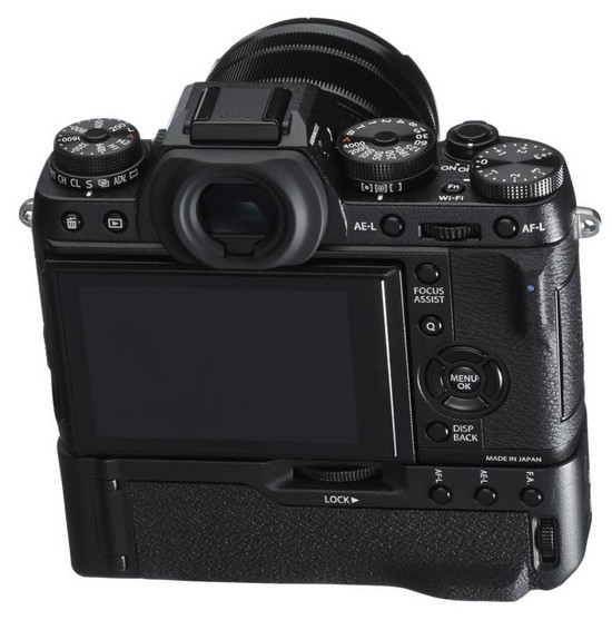 Fujifilm X-T1 с батарейной рукояткой