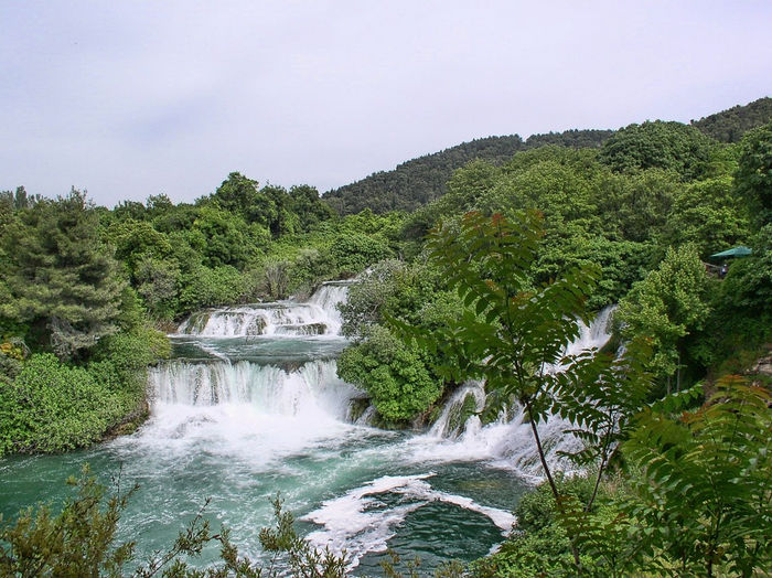 Водопады в КРКА