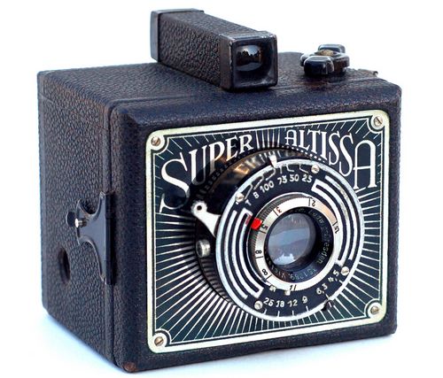 Фотокамера Super Altissa. Ист. dic.academic.ru