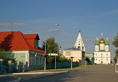 Квартальный календарь с машиной