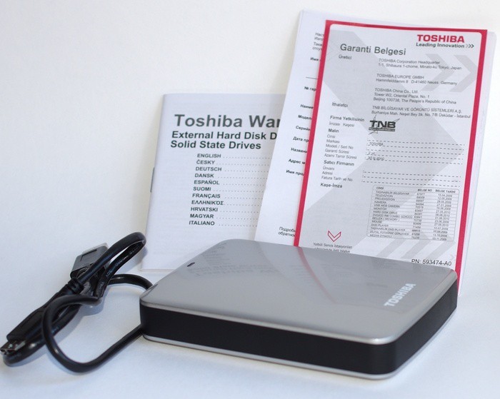 Toshiba Canvio - комплект
