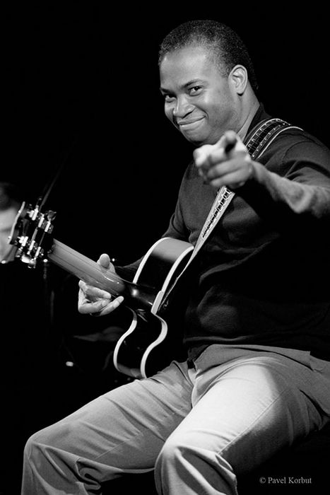 2596_8a_russell-malone_bw