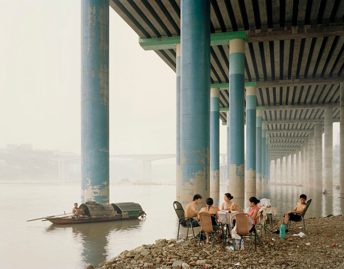 Copyright: © Nadav Kander, Chongqing IV (Sunday Picnic), Chongqing Municipality, 2006. Courtesy of Flowers Gallery